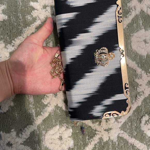 Elegant Black and Gold Women's Clutch - Picture 1 of 2